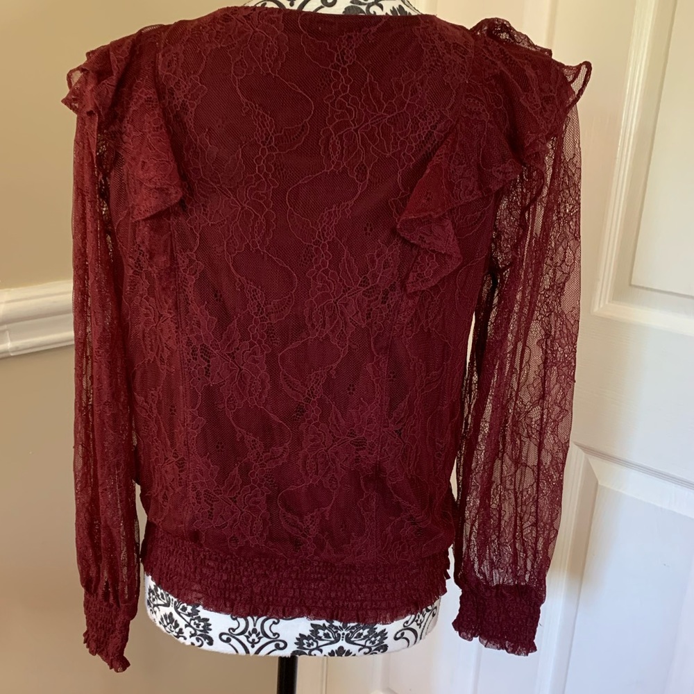 Express, woman’s, Lace Ruffle Front V-Neck Top, size Lg. - Picture 9 of 11